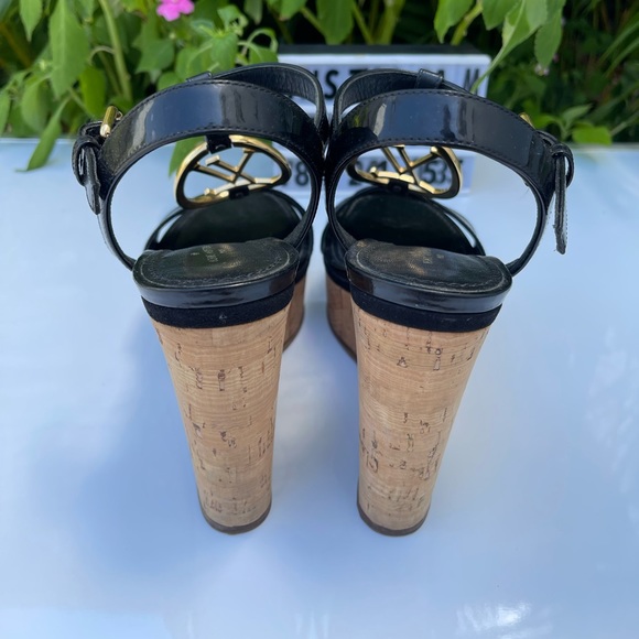 LOUIS VUITTON WEDGE LOGO - Picture 9 of 14